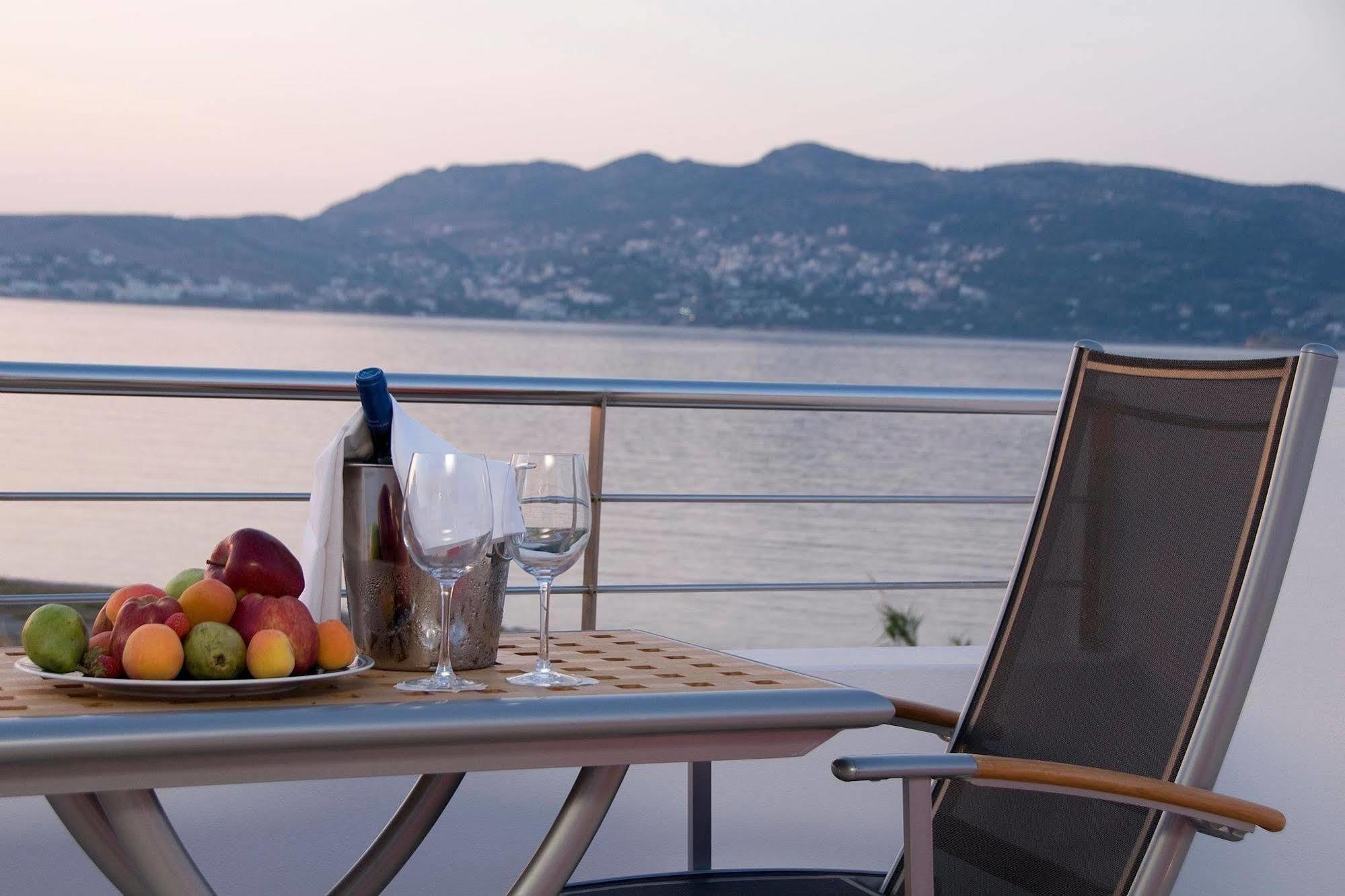 Sea Sight Boutique Hotel Порто-Рафті Екстер'єр фото